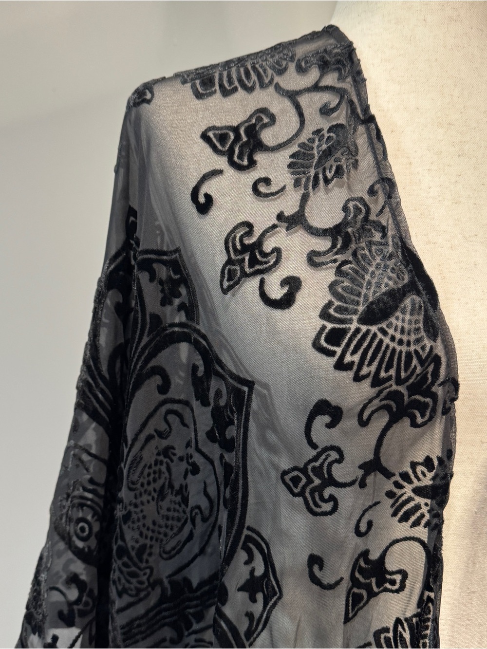 Mixit Black Velvet Burnout Sheer Fringe Kimono Wrap Whimsigoth Witchy One Size - Picture 4 of 15
